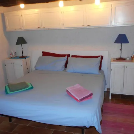Iesa Apartment